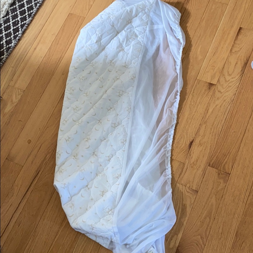 Serta crib mattress protector!  Like new! 2/20%